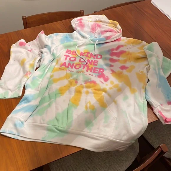 Ellen degeneres sweatshirt hot sale